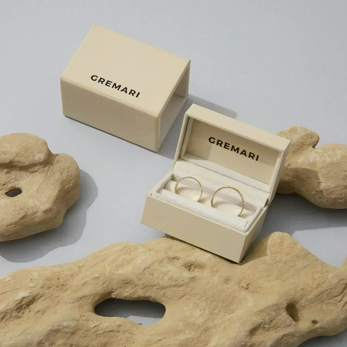 How to Choose Perfect Wedding Bands: A Practical Guide