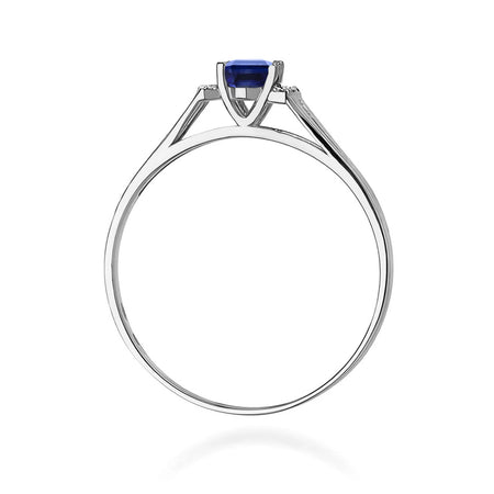 14k (585) White Gold Ring | 0.70ct Sapphire and 0.052ct Diamonds | GREMARI Jewelry
