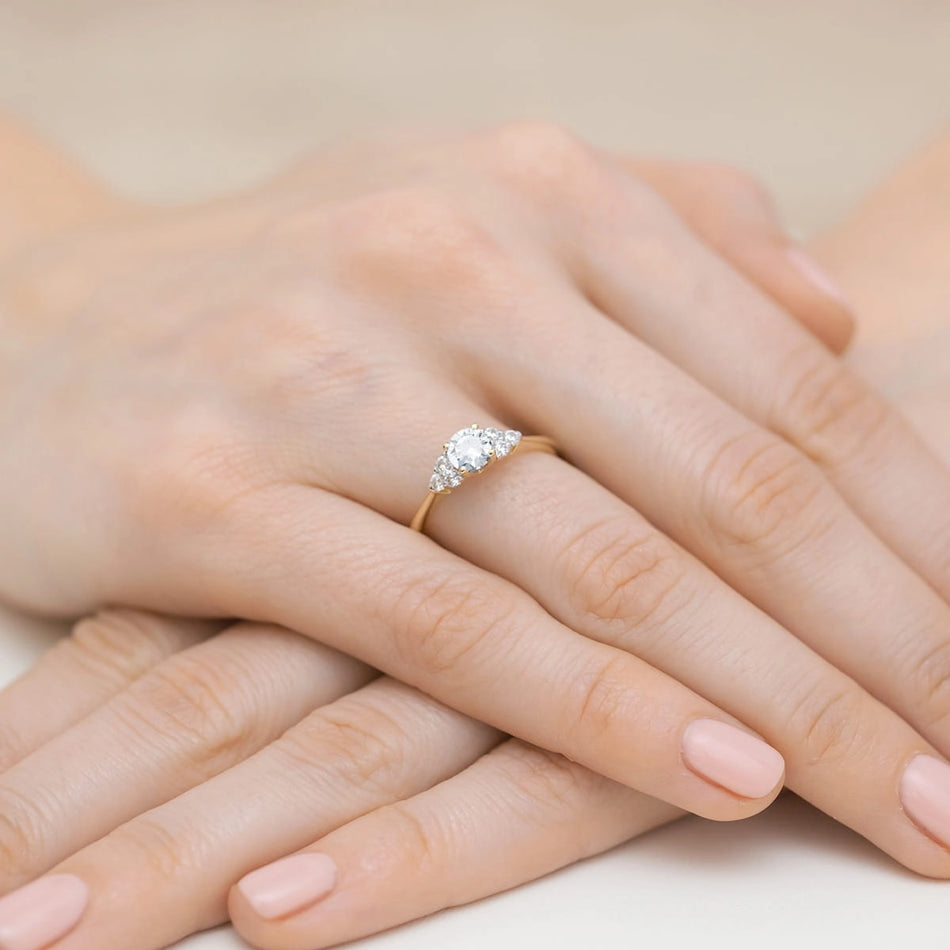 Prsteň zo 14k zlata (585) | 0,50 ct a 0,18 ct laboratórne diamanty | Šperk ako darček