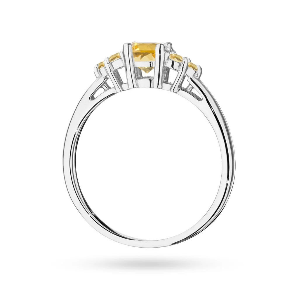 White Gold 14k(585) ring with 0,50ct citrin with 6 bronze diamonds. Perfect for a gift.