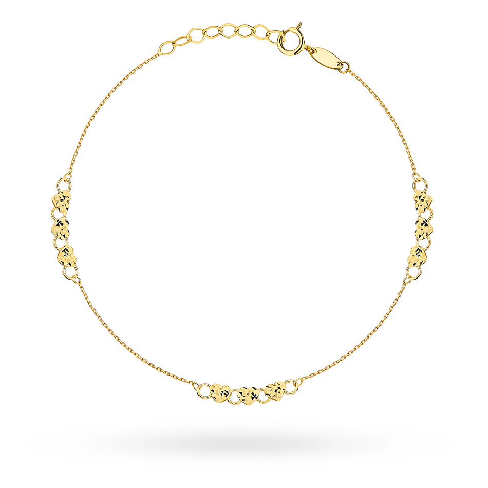 Náramok zo 14-karátového zlata je zabalený v elegantnej čiernej krabičke a darčekovej taške. Naša bižutéria je opatrená štítkom s označením ryzosti.