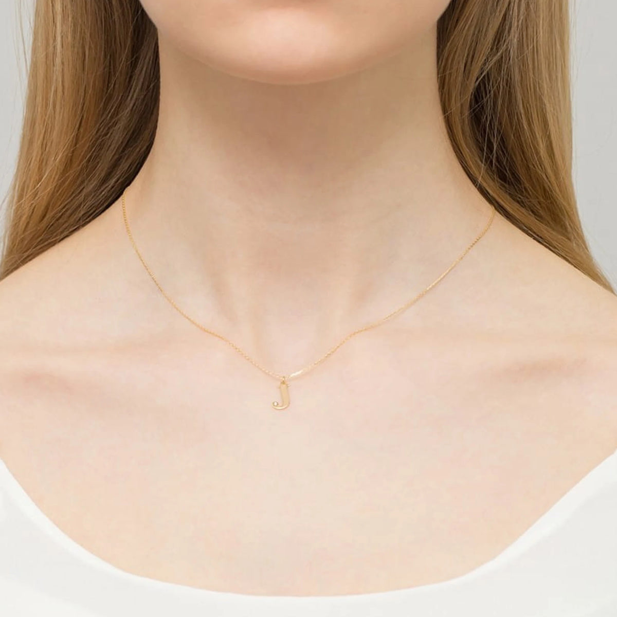 Collier en or avec initiales lettres A-Z en diamant 0,005 ct