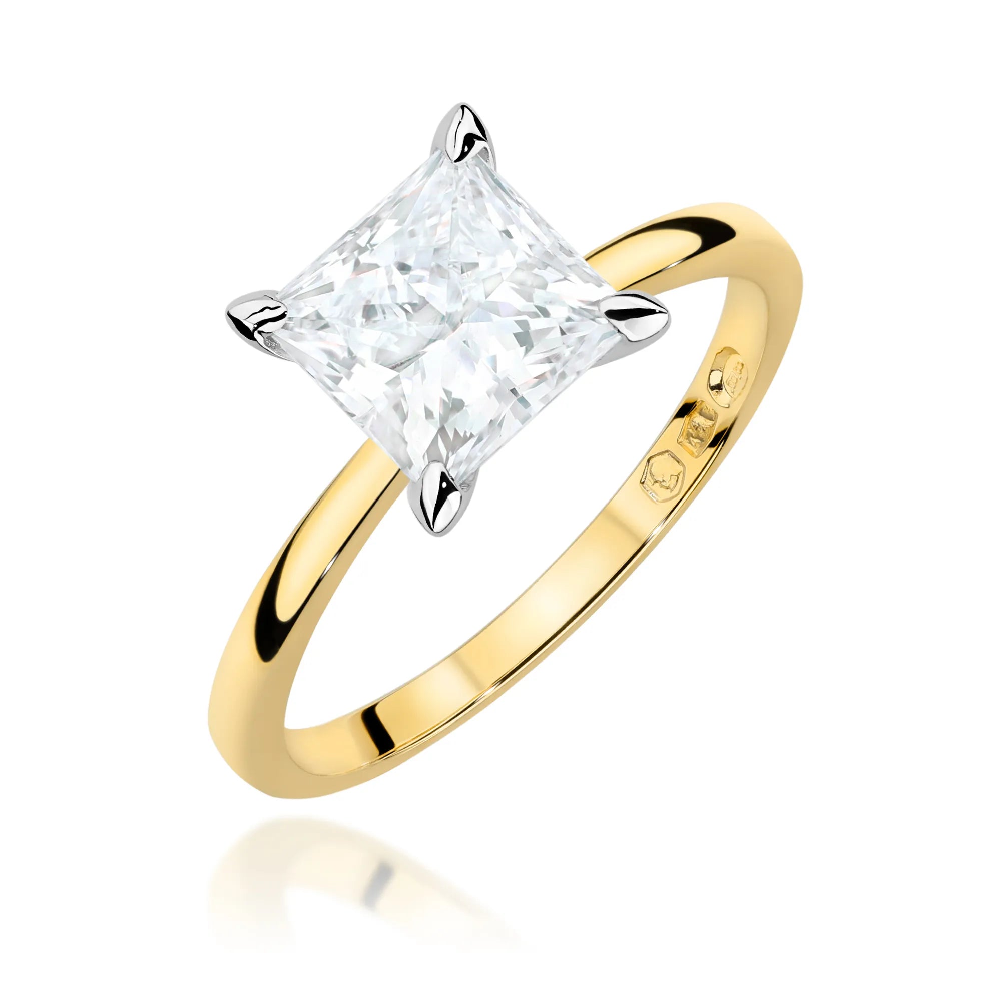 Gold 14k(585) ring with 2ct lab diamond.  Is packaged in an elegant box, which is perfect for a gift. 

