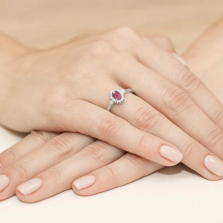 14k (585) White Gold Ring | 0.60ct Ruby & 0.10ct Diamonds | GREMARI Jewelry