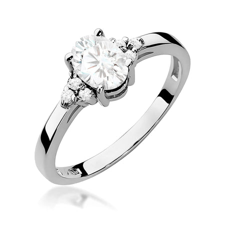 White Gold 14k(585) ring with 0,70ct and 0,052ct lab diamonds. Is packaged in an elegant box, which is perfect for a gift.