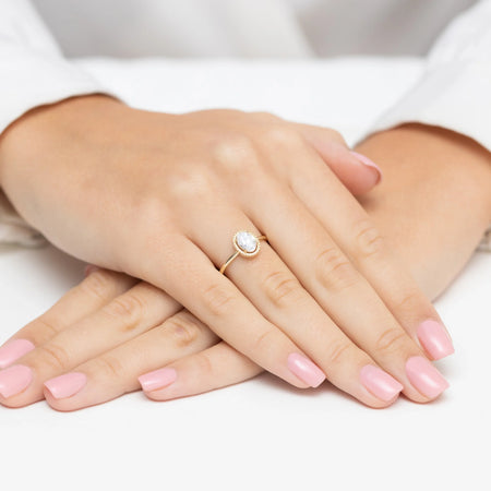 8k Gold (333) Ring | Oval Decorative Setting | GREMARI Jewelry