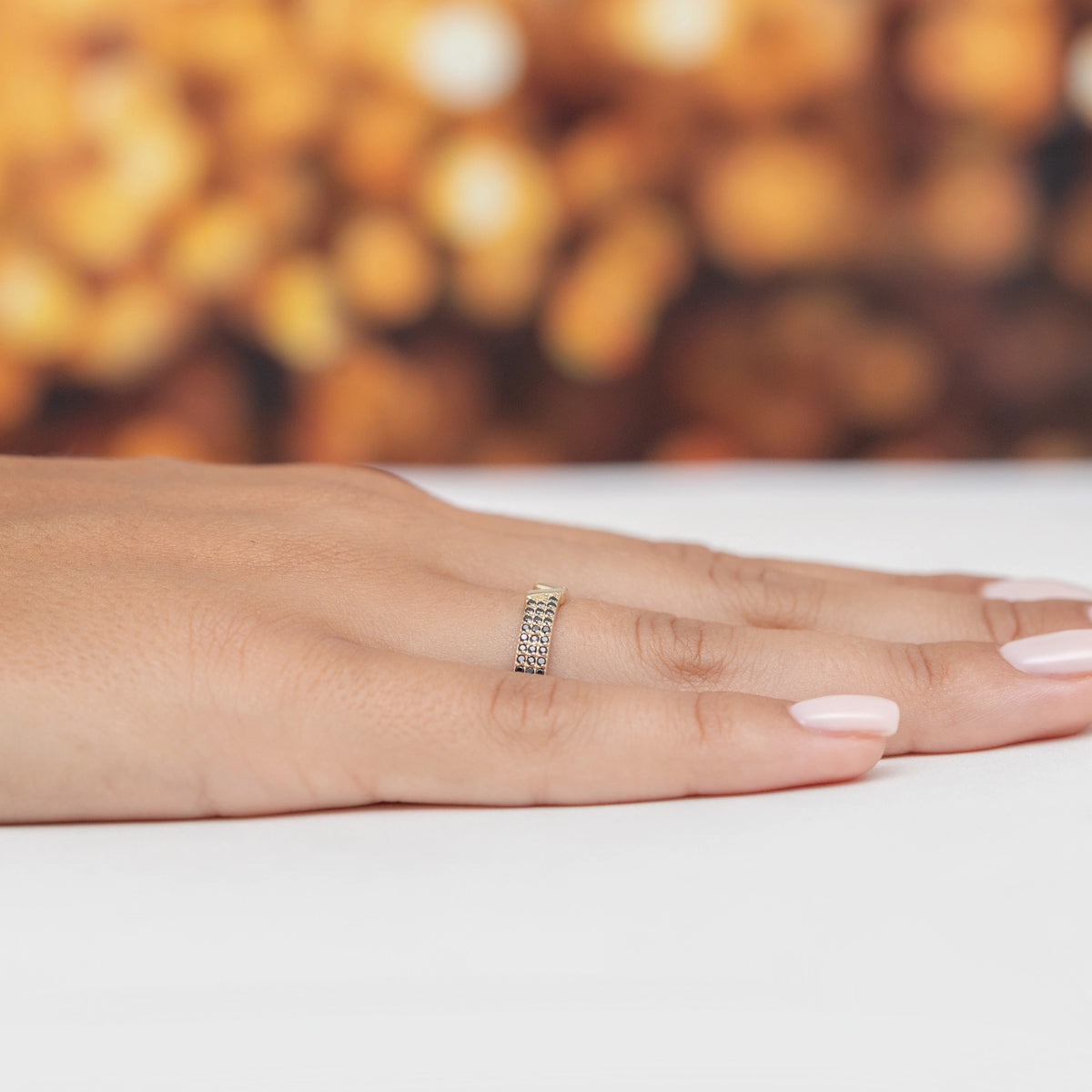 8k Gold (333) Ring | Black Zirconia | GREMARI Jewelry