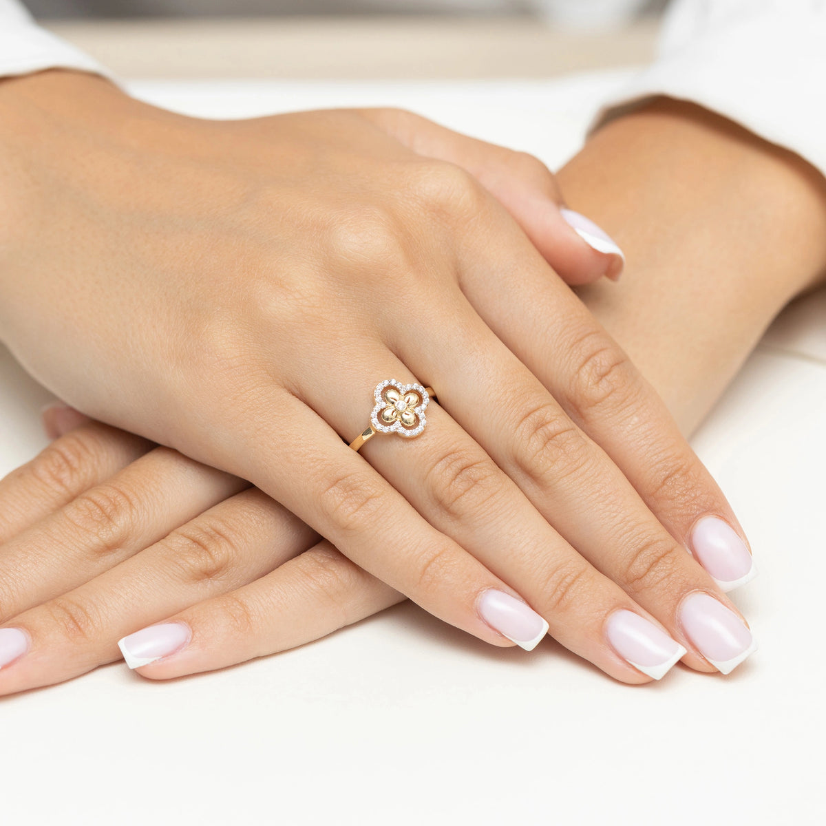 gold-ring-with-zirconia-flower-lucky-clover-ap068-585-b
