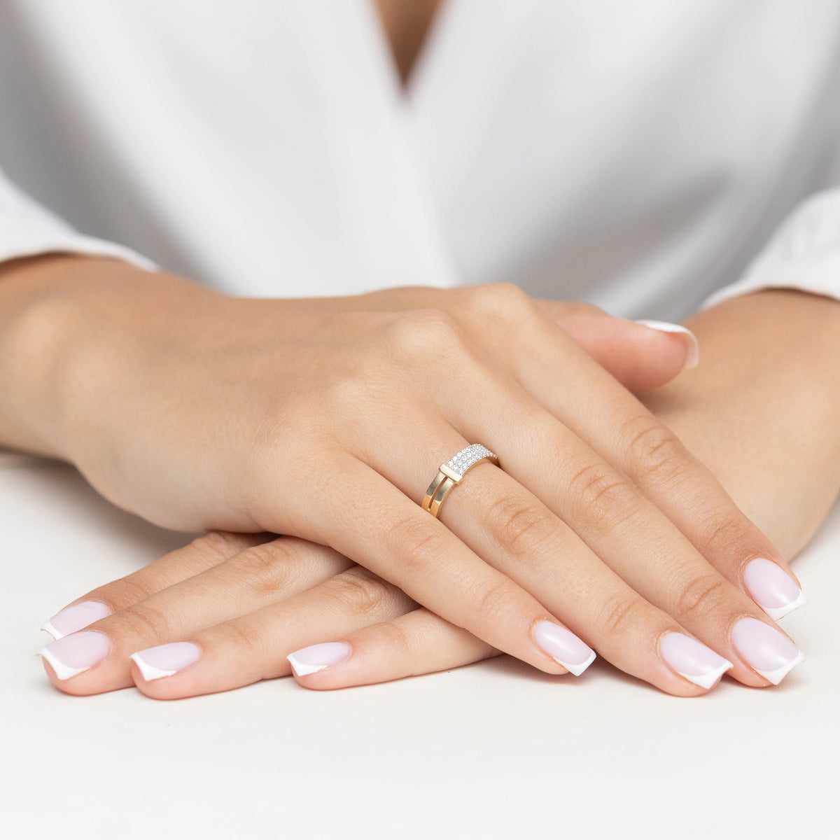 gold-ring-set-with-zirconia-ap093-585-b