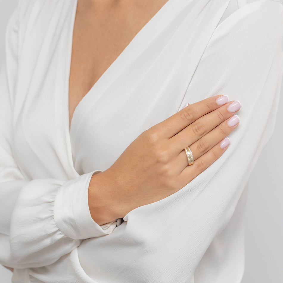 gold-ring-with-zirconia-ap108-585-b