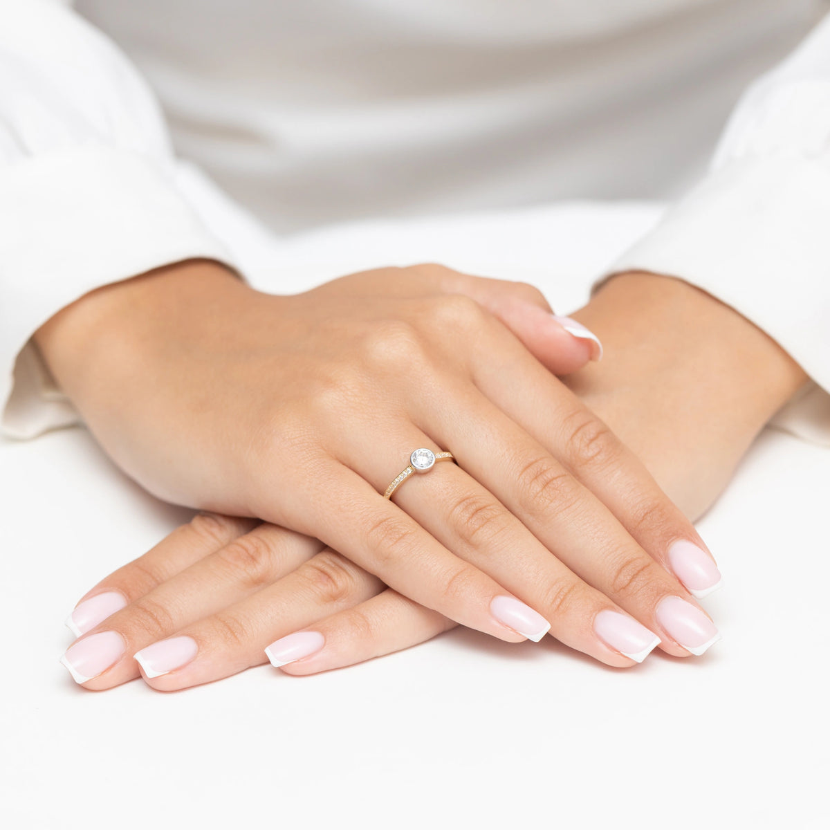 gold-ring-with-zirconia-ap151-585-b