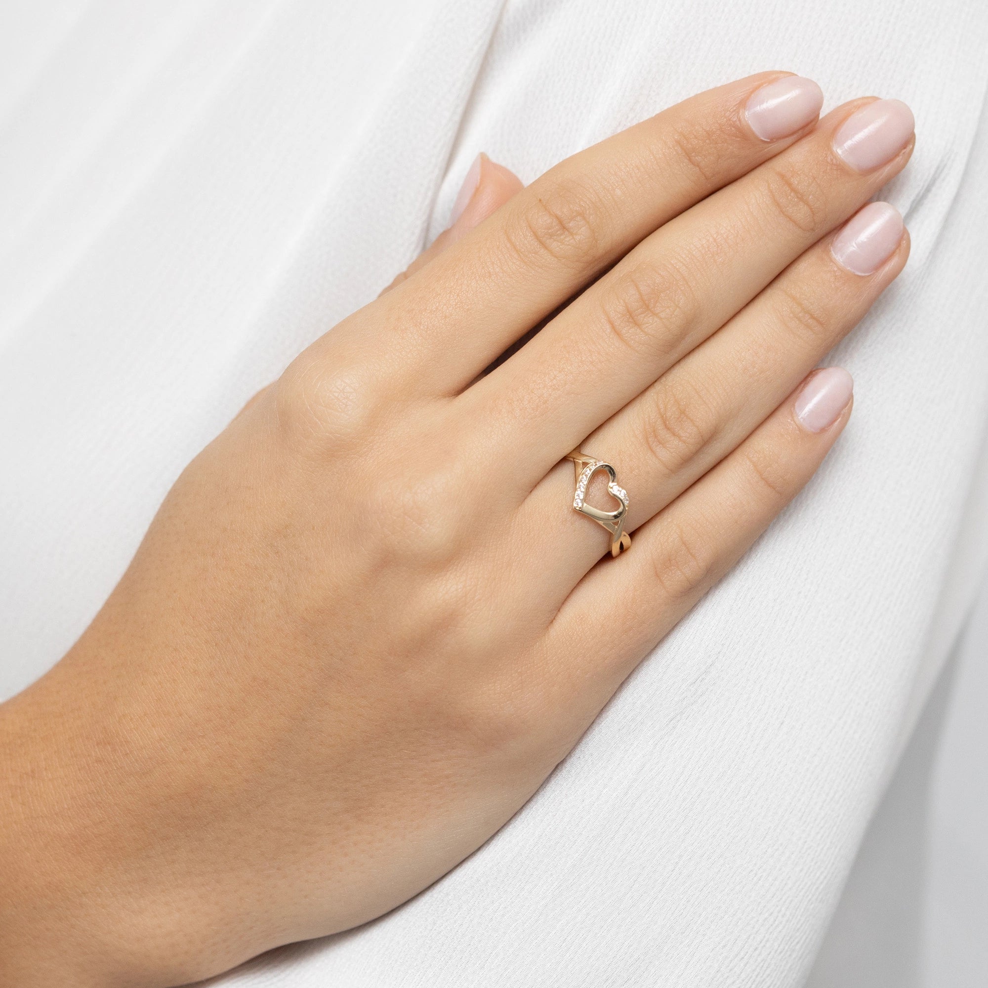 gold-weaved-ring-with-zirconia-heart-ap173-585-b