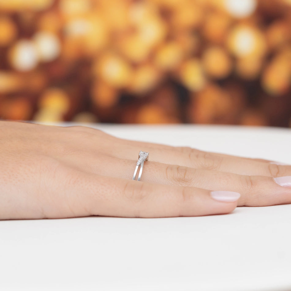 silver-ring-with-zirconia-ap183-925-s