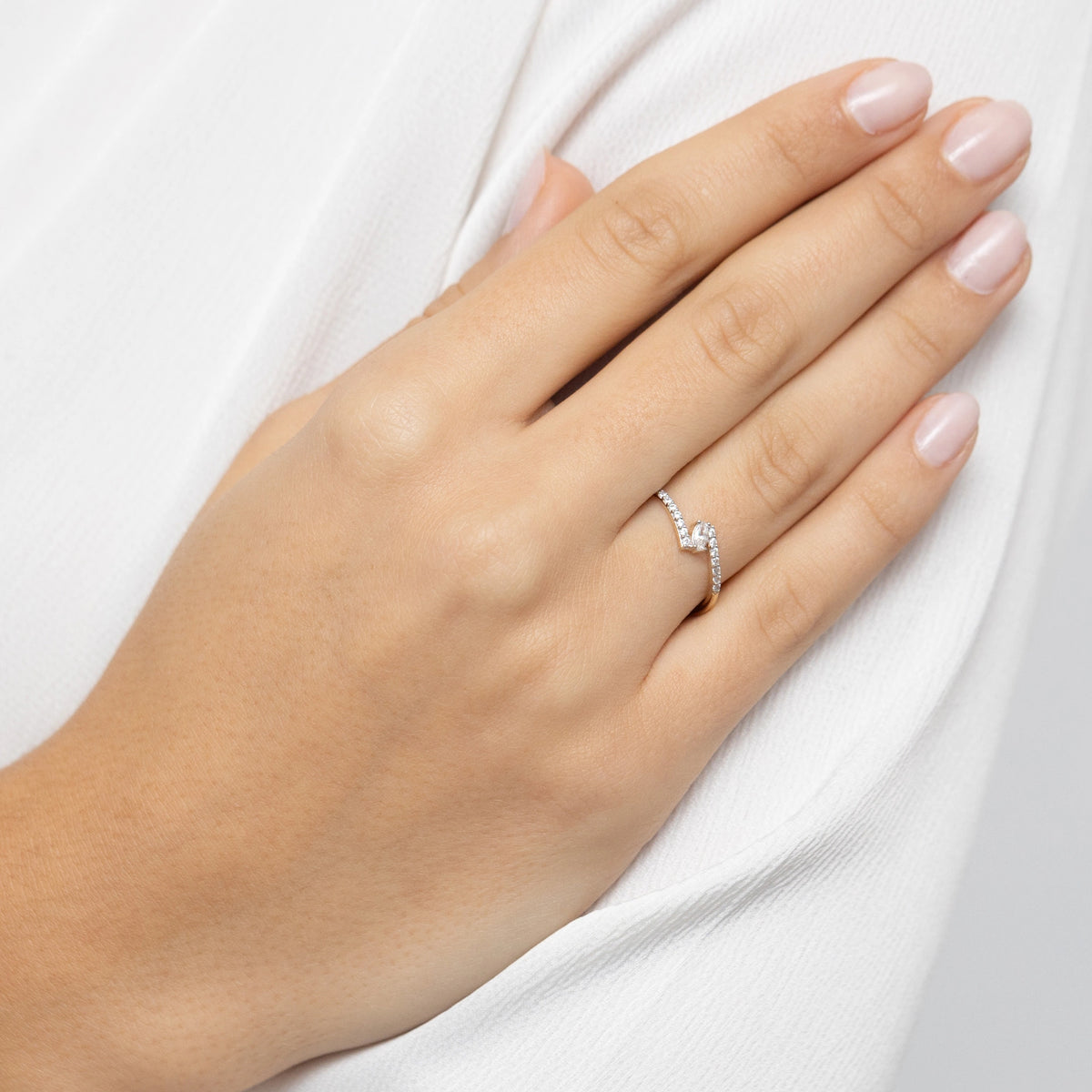 feiner-goldring-mit-zirkonia-ap189-585-b