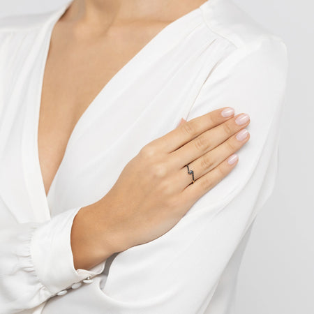 subtle-gold-ring-with-black-zirconia-ap189-585-cz