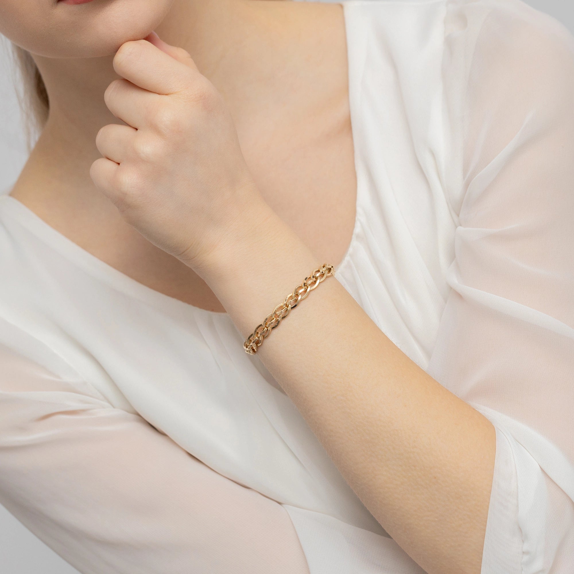 gold-massive-bracelet-with-oval-links-b-gw-426-585