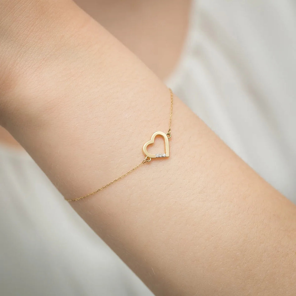 gold-bracelet-with-0-015ct-diamonds-b0008-diw-01