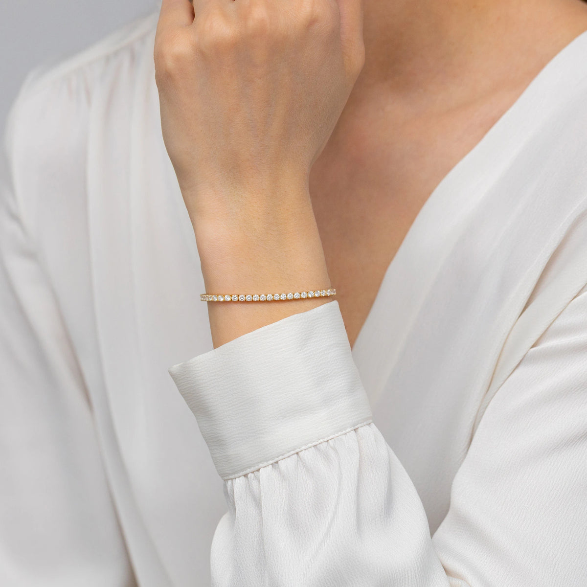 Yellow Gold Tennis Bracelet with 58 Round Lab-Grown Diamonds 3.48 ct – detail view