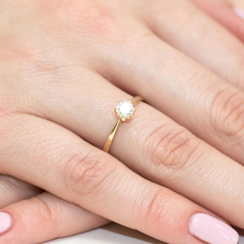 8k-gold-ring-with-zirconia-cl002-333-c