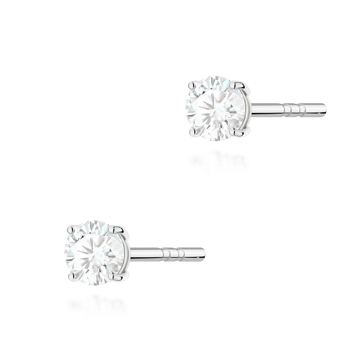White Gold Stud Earrings with 2 × 0,15ct Round Diamonds | 585 (14k) White Gold Stud Earrings