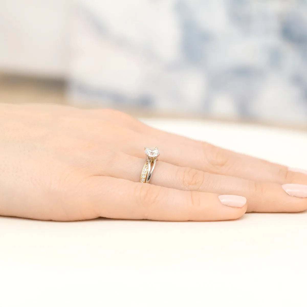 zweifarbiger Goldgeflecht-Ring mit Zirkonia EP069 333