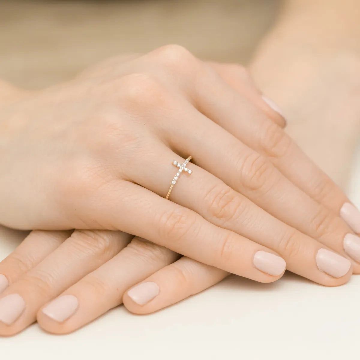 gold-ring-with-zirconia-beads-cross-ep070-333