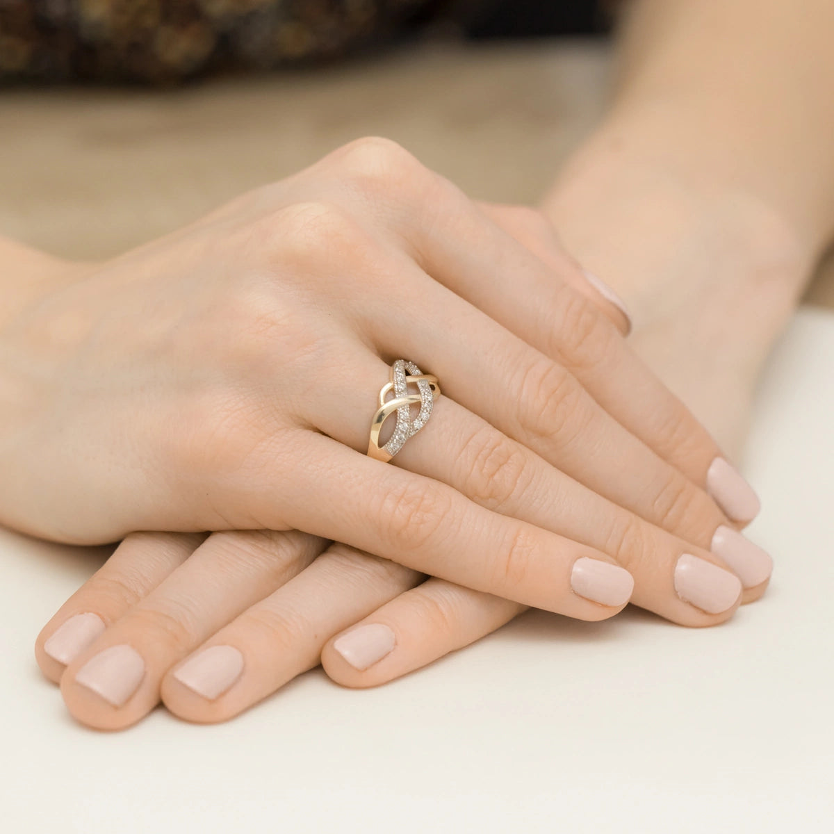 two-color-gold-weaved-ring-with-zirconia-ep082-585