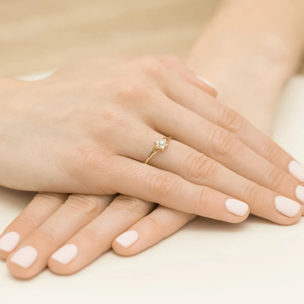 gold-ring-with-zirconia-flower-ep091-333