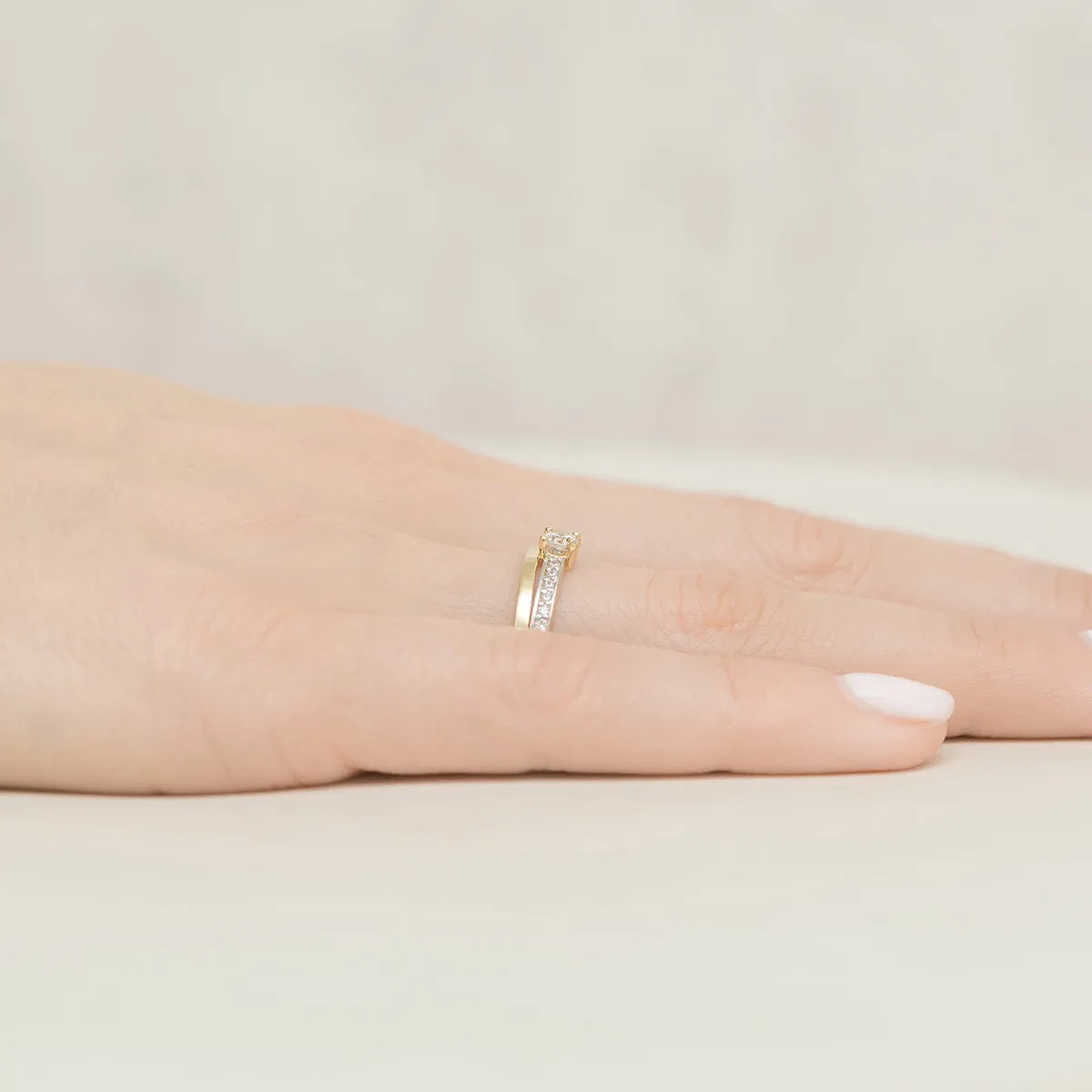 two-color-gold-ring-with-zirconia-ep113-333