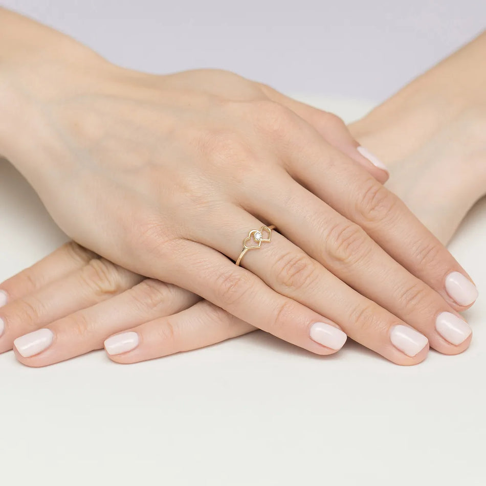 gold-ring-with-zirconia-hearts-ep129-333