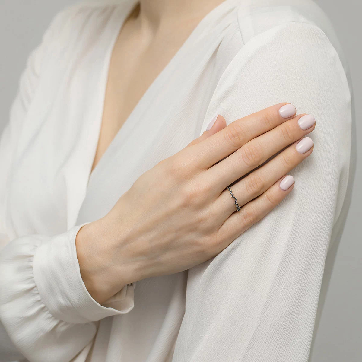 gold-ring-with-black-zirconia-zigzag-ep150-333-cz