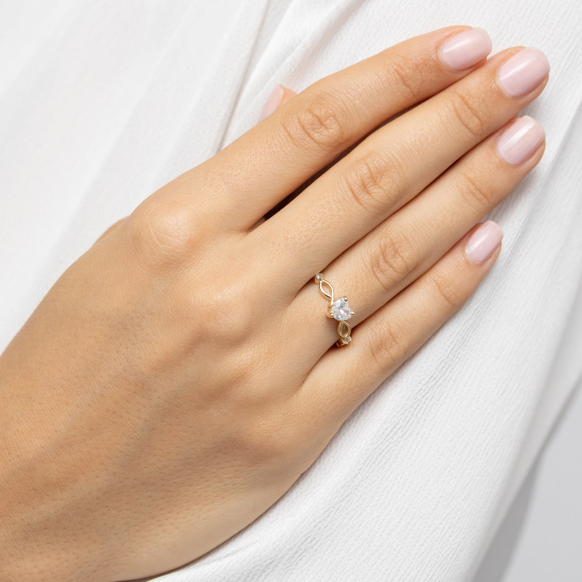 gold-ring-with-zirconia-heart-ep203-333-b