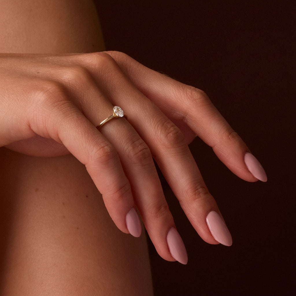 Gremari Seven Grace Verlobungsring aus Weißgold mit 1,00 ct Naturdiamant – Oval