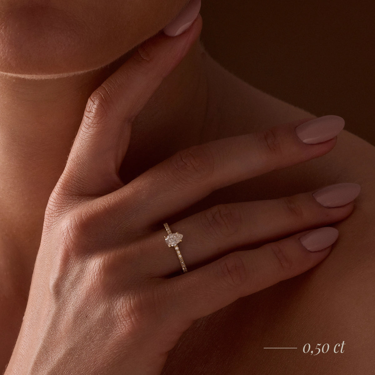 Gremari Seven Solis zásnubní prsten z bílého zlata s 0,15 ct lab-grown diamantem – Pear