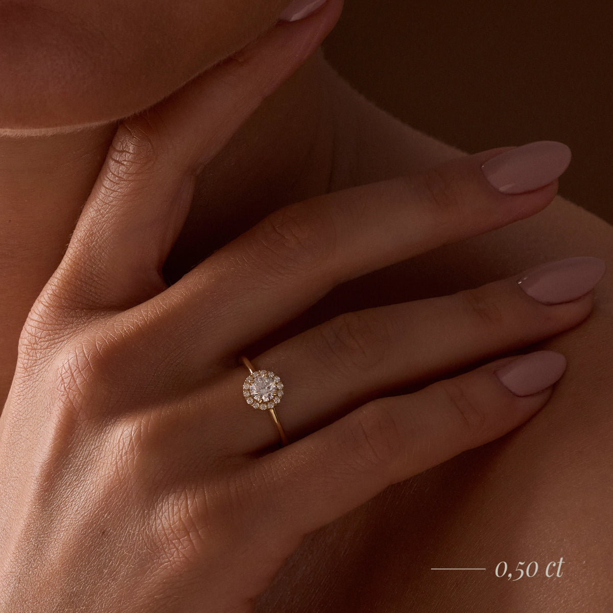 Gremari Seven Aura zásnubní prsten z bílého zlata s 0,30 ct lab-grown diamantem – Round/Brilliant