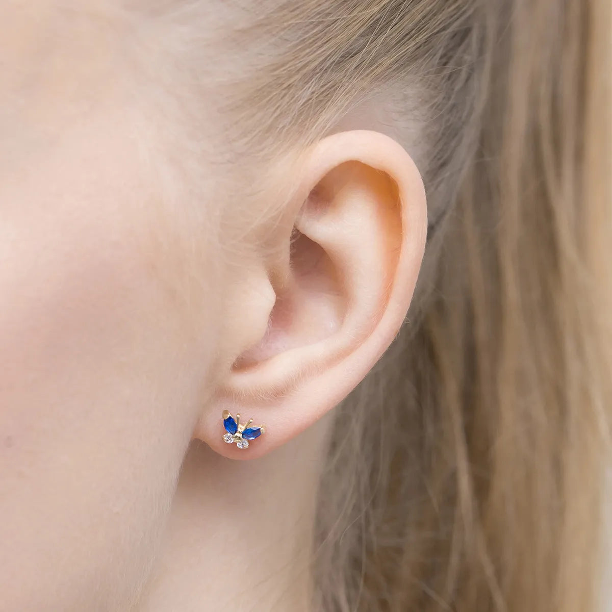 children-s-gold-stud-earrings-with-zirconia-butterfly-k013-333