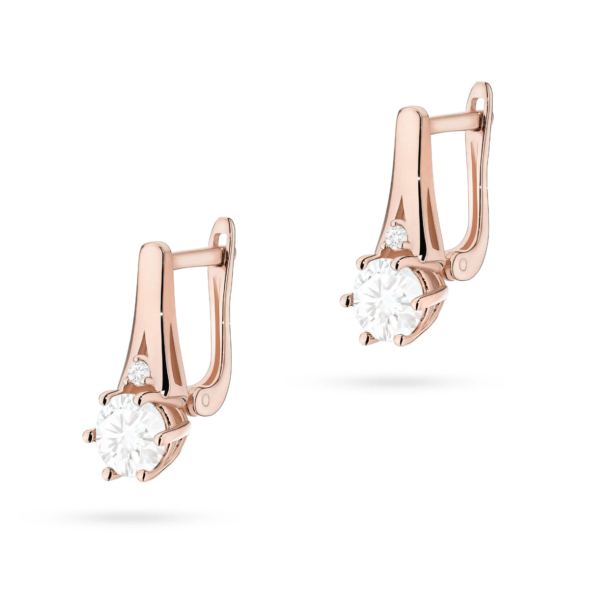 gold-earrings-with-2-x-0-60ct-white-sapphires-and-0-029ct-additional-diamonds-k0572-saw-01