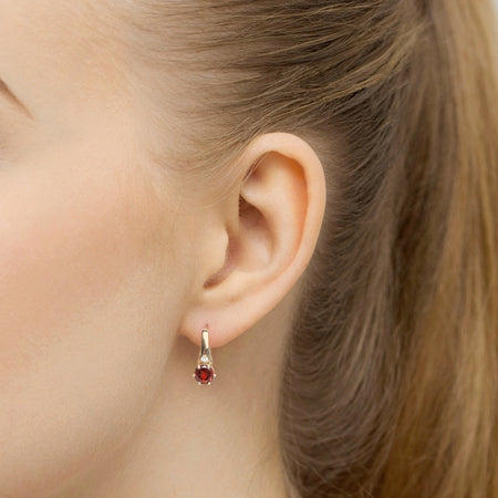 gold-earrings-with-2-x-0-50ct-garnets-and-0-029ct-additional-diamonds-k0572-gar-01
