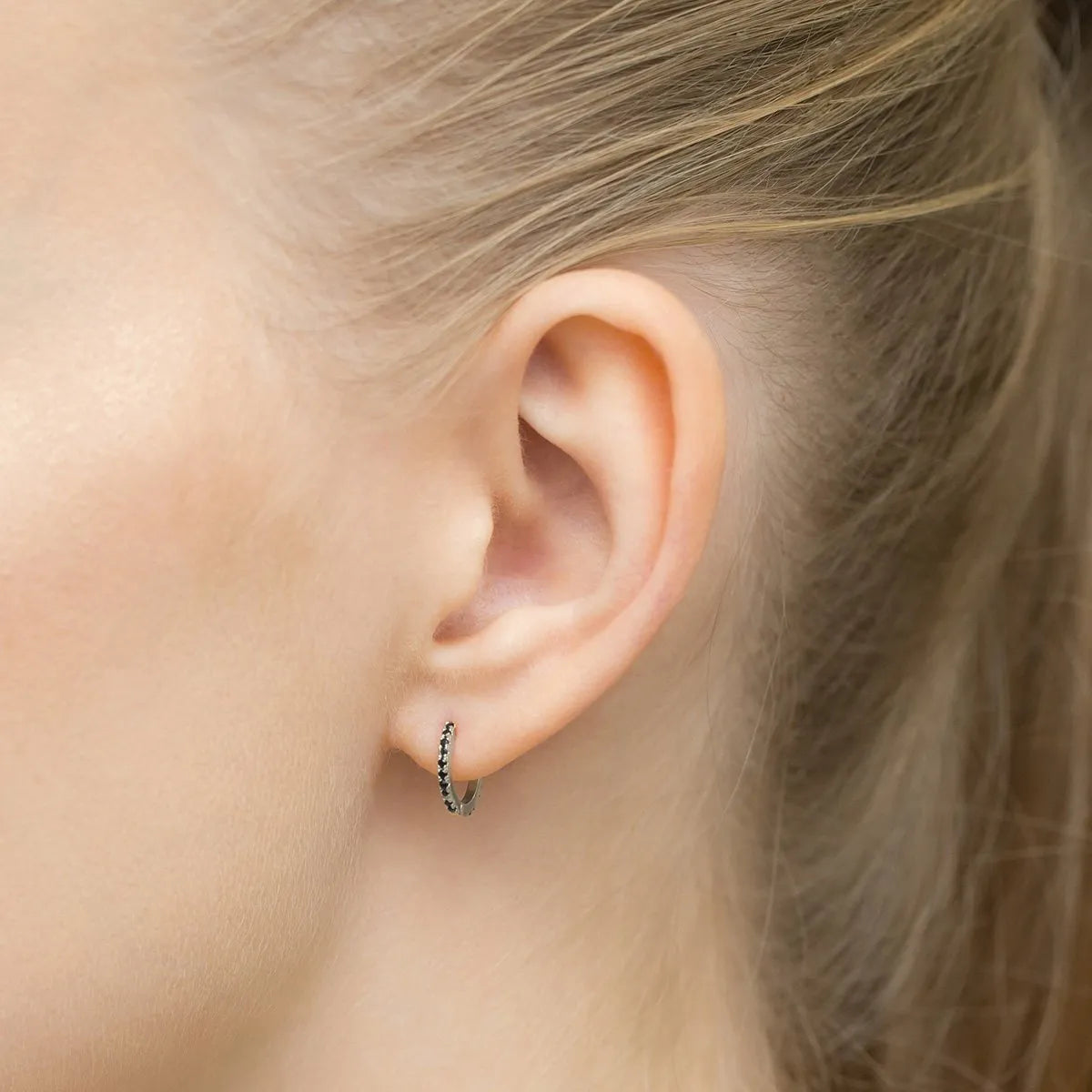 silver-creole-earrings-with-zirconia-k1240-925-czs