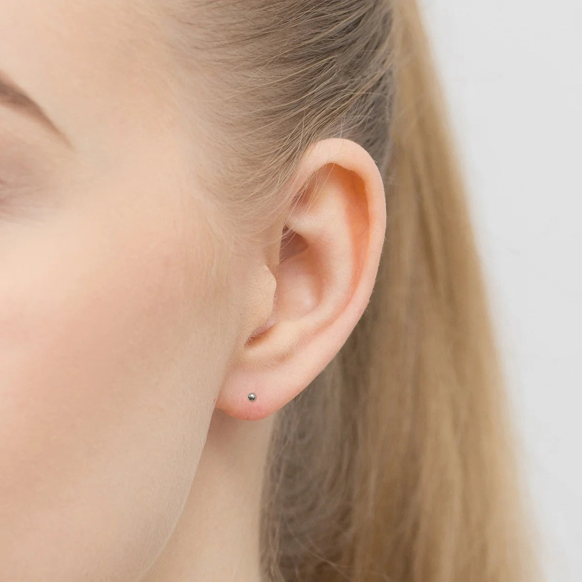 gold-stud-earrings-3-8mm-k804-14k-585