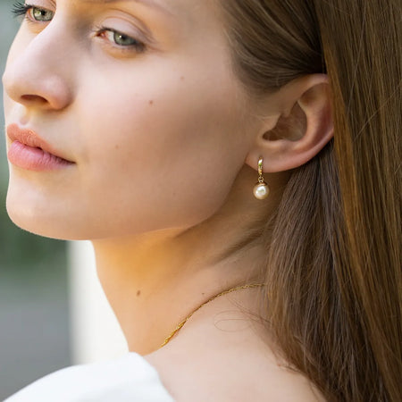 gold-english-clasp-earrings-with-synthetic-pearl-k818-333