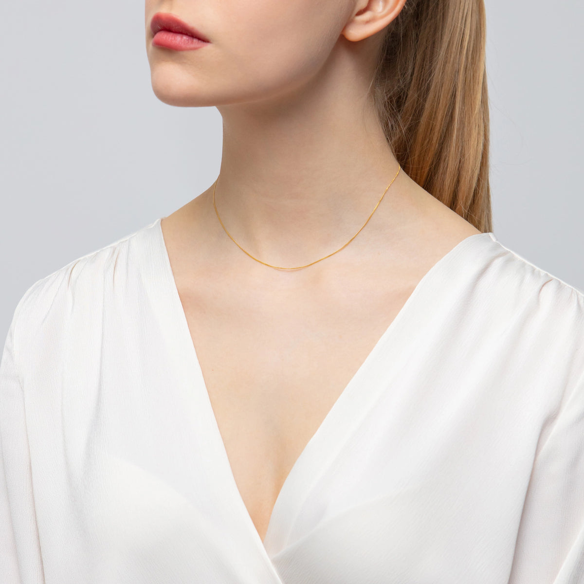 gold-curb-chain-0-7mm-l034-333