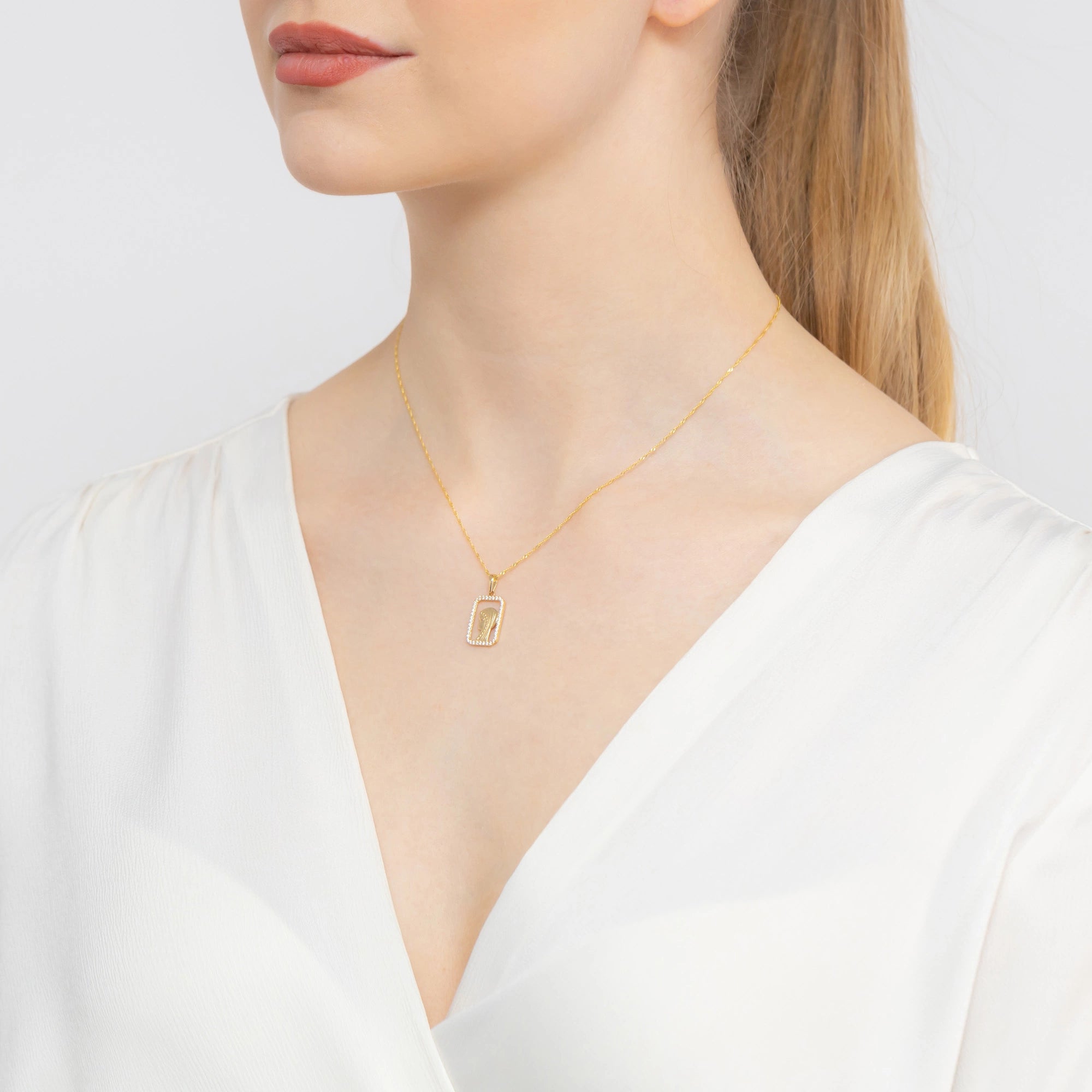 gold-virgin-mary-medallion-pendant-md-gw-126-585