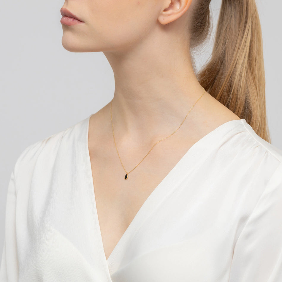 gold-necklace-teardrop-with-black-agate-n-gw-378-585