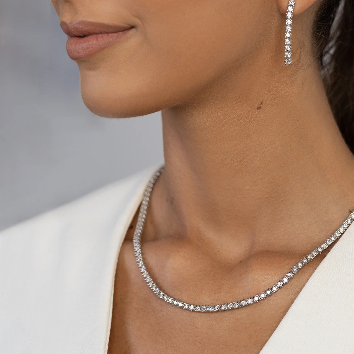 gold-necklace-with-6-90ct-lab-grown-diamonds-n0074-ldw-01