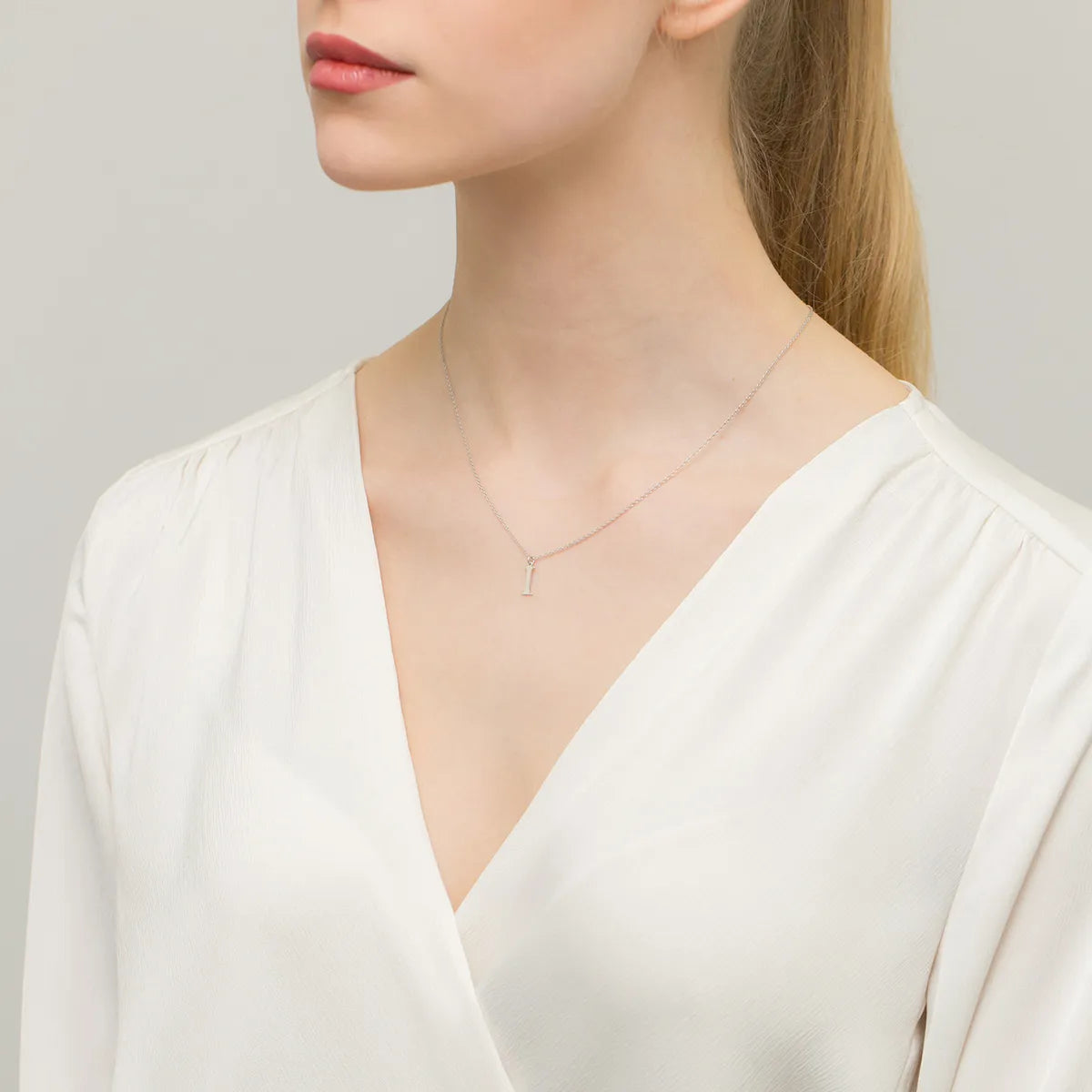 silver-necklace-letter-i-n773-925-s-i