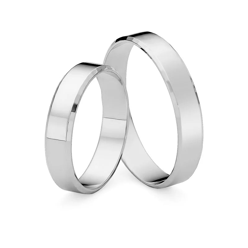 Classic Gold Wedding Bands Rings with Diamond-cut Edges 4mm