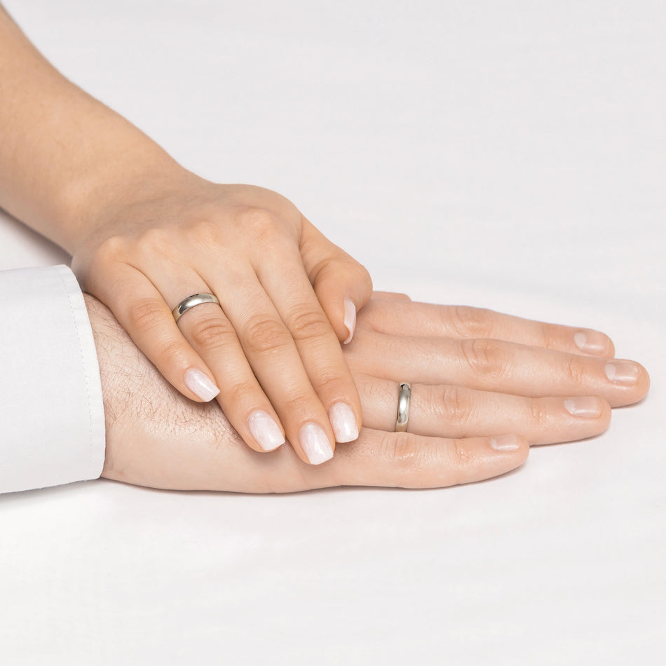 Klasické polokulaté snubní prsteny z bílého zlata 4 mm