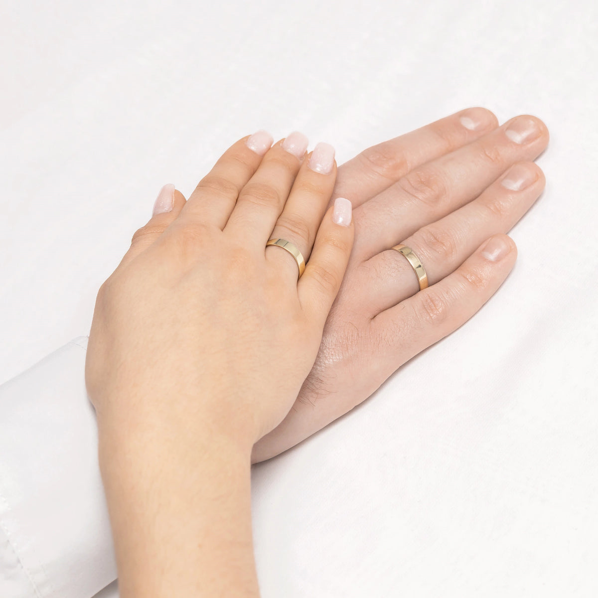 Classic Flat Single Gold Wedding Band Ring 4mm
