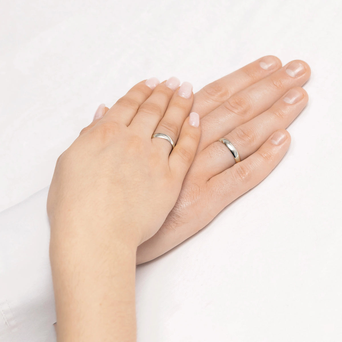 Classic Half-round Single White Gold Wedding Band Ring 4mm